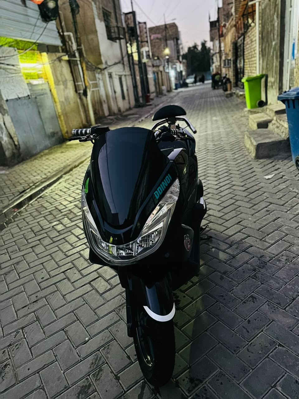 آلسلام عليكم للبيع دراجة PCX جيل ثاني ياباني jf محرك 125 لون اسود شذرة زركة +رياضي الدراجة مكفوله كفاله عامة من مكينه وكفر __ فقط شخط بلكفر الامامي الجهة اليسرى والباقي مكفول كفاله عامة الدراجة نازلة من معرض بيت طارش السعر 18 ورقة وبية مجال ***********
