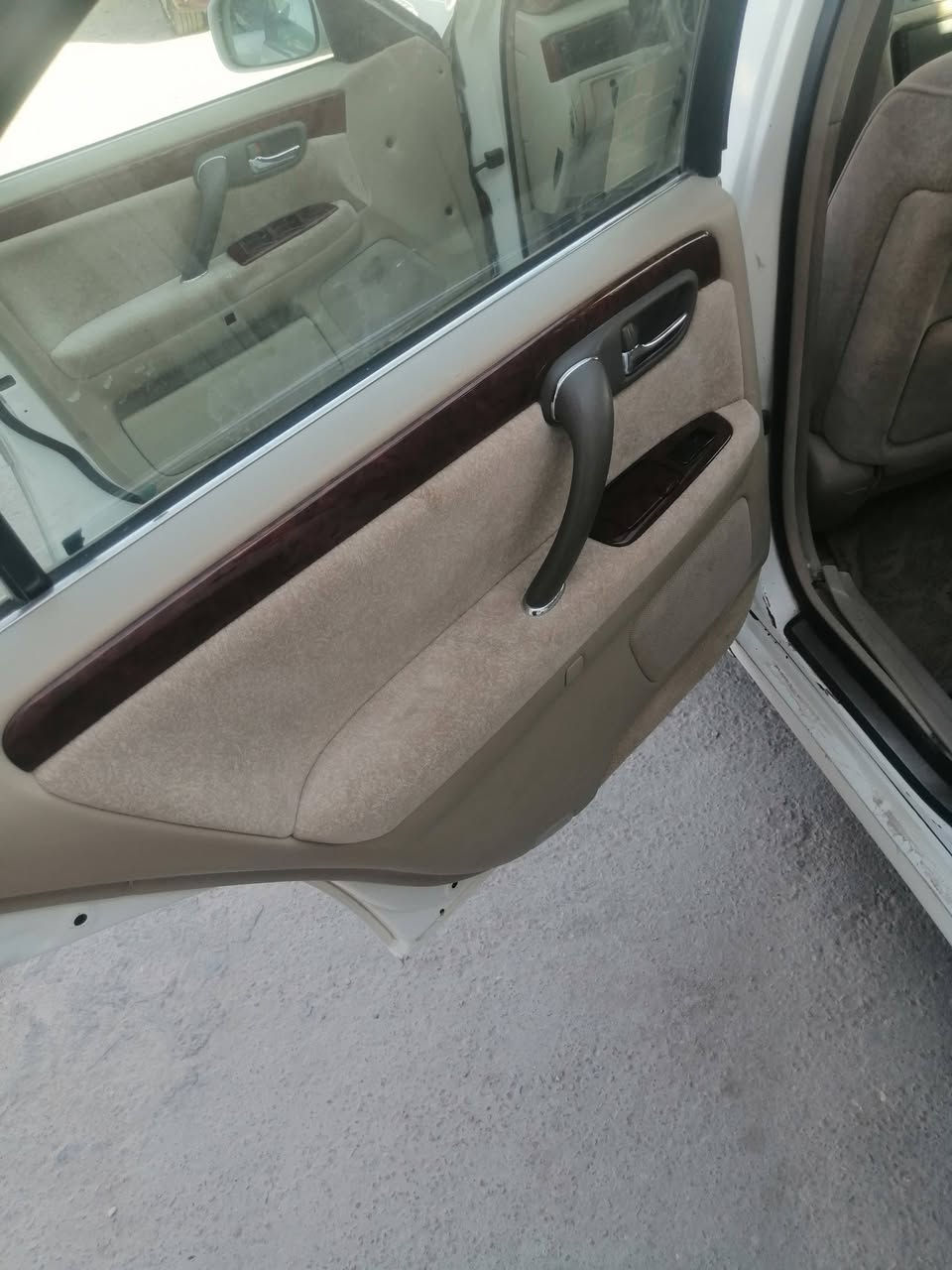 ملكه لبيع كصه قماره أدوات مكينه فيشه او بطل سياره خير من الله مكاني النجف الاشرف انتصال على رقم *********** السعر 35 تبريد ثلج شرط تخم تاير سياره جاهزه من كلشي

