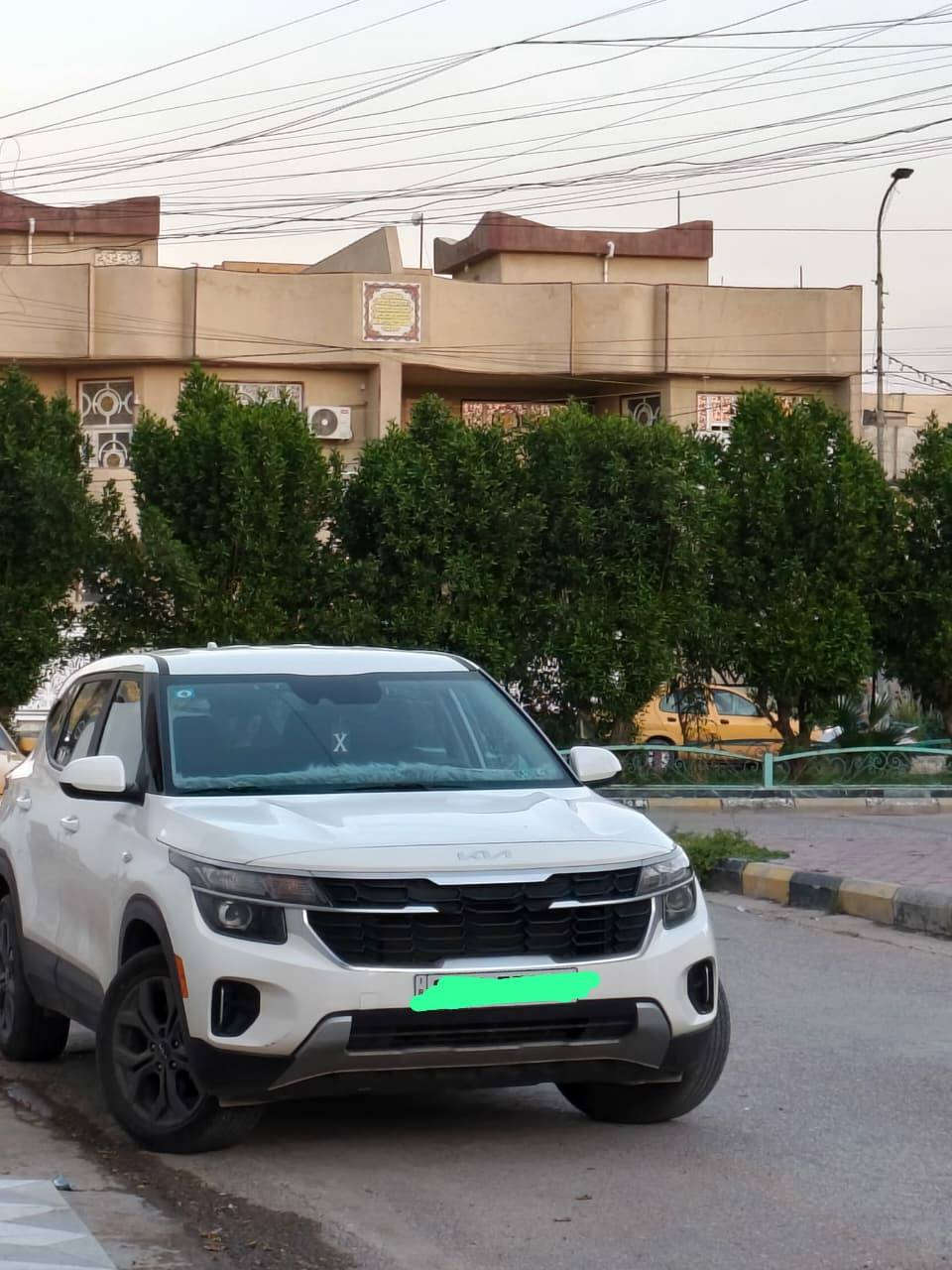 كيا سليتوز موديل ٢٤ للبيع او مراوس
حادث خفيف بدون ضرر اللون ابيض سيارة جديدة
مواصفات اعتيادية رقم واسط بأسمي
ماشيه ٧٠٠٠ قابل للزيادة
وارد امريكي
 محرك ٢٠٠٠
الاتصال  ***********
