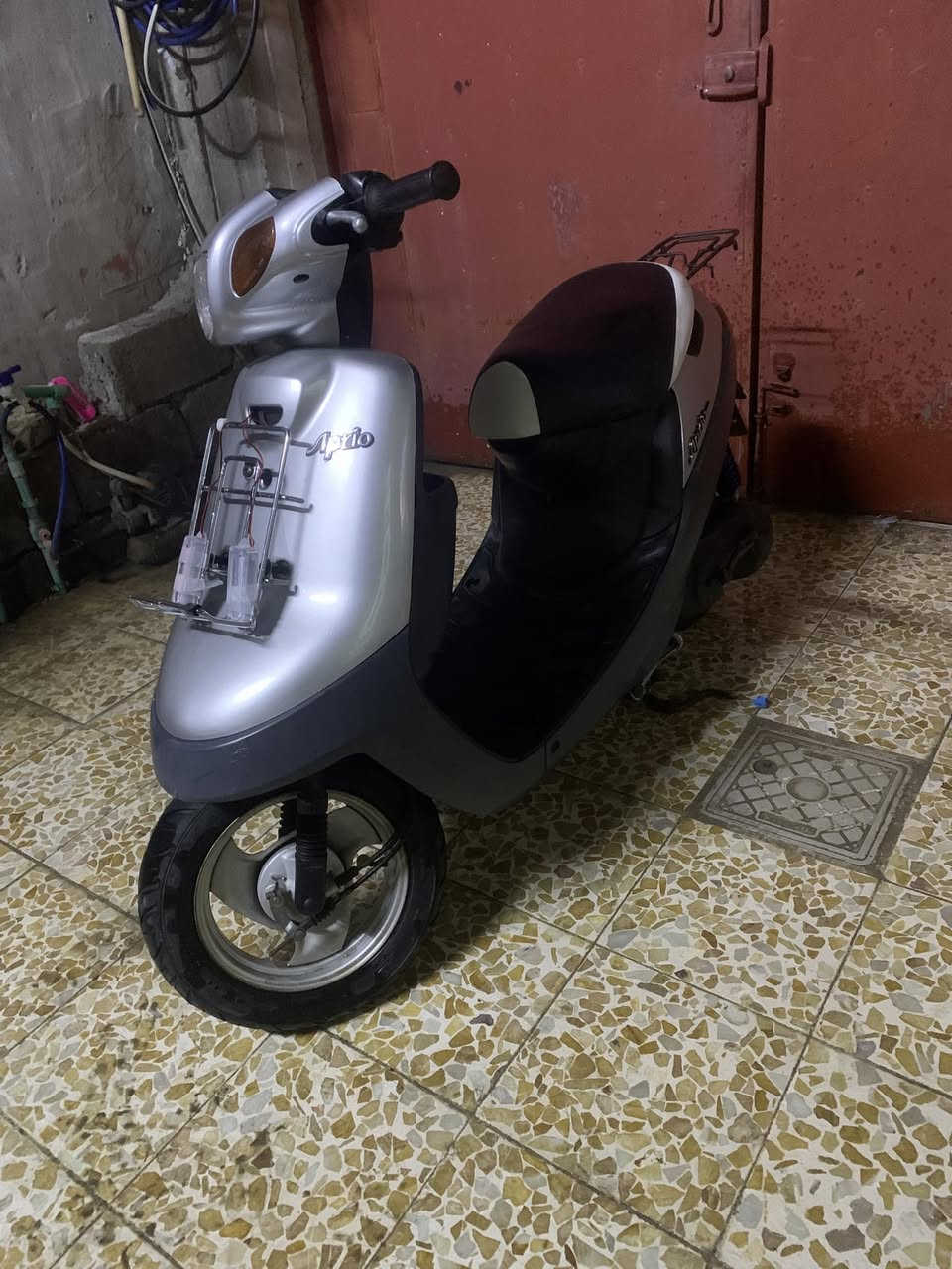 السلام عليكم ماطور بوتين اواراق اصولي منفيس بي ماطور نضيف وجاهز كلو شغال شرط مكينه نار 🔥 شاصي شرط وايرمنيه شرط كيجات شرط مال سرعه وبانزين ماطور نضيف جاهز 

سعر 400 قفلو من اخير 
ابو 325 لا تعلق 
مكاني جانب الايمن اصلاح الزراعي 
رقم ***********
