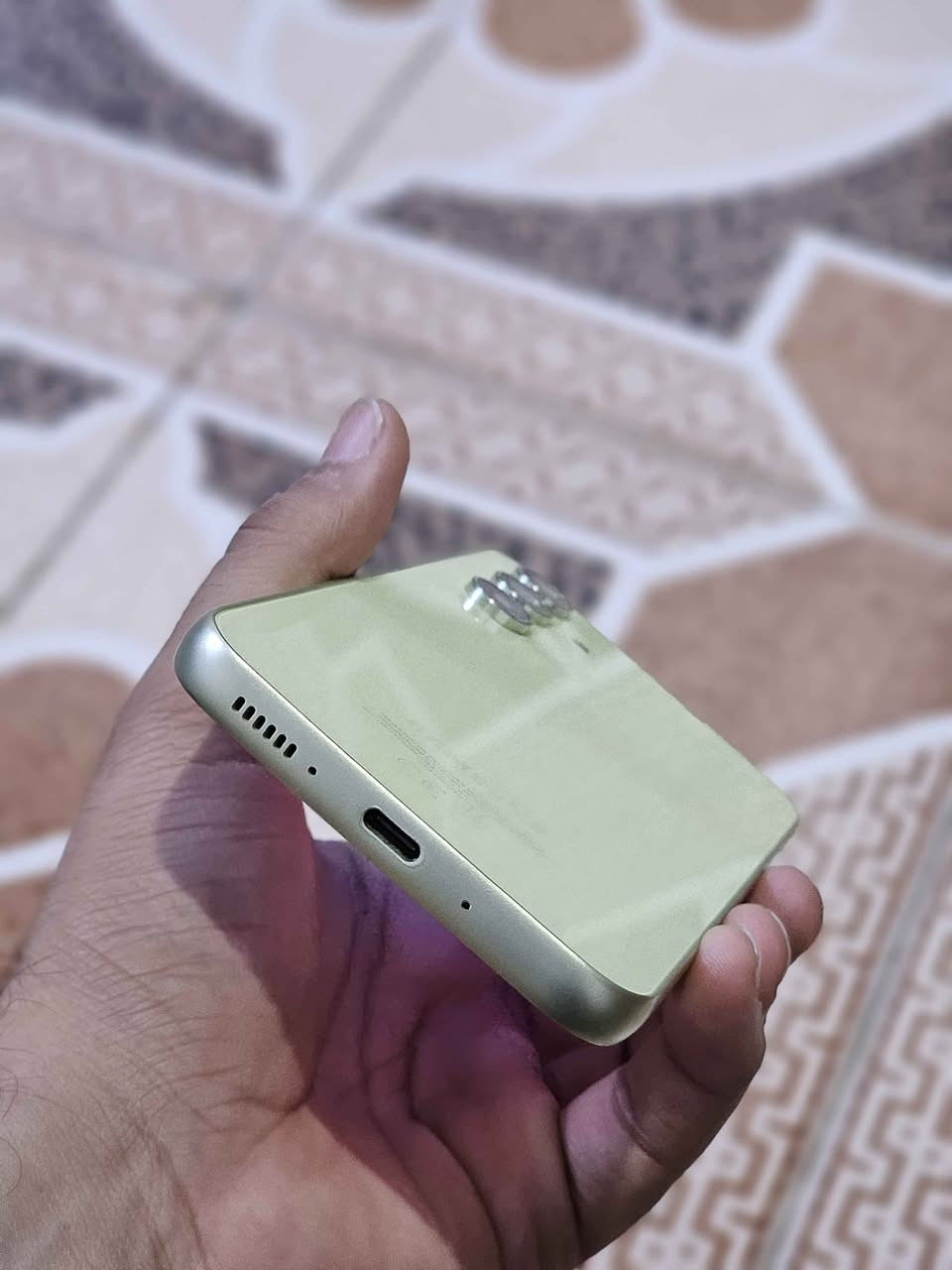 كلكسي A54 5G
ذاكره 128/12
شرق اوسط دبل شريحه 
مكفول كفالة عامه 
ملحقات كامله + ويا شاحنه 45W الاصليه 
السعر خاص 
عنوان نجف عباسيه  وتوصيل موجود 
*********** واتساب فقط النجف, العراق
