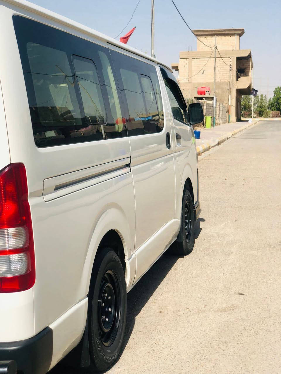 السلام عليكم هايسه زعره للبيع موديل 14 لسياره تخم تاير جديد حداديه وصدر جديد كير ومكينه اكسل جديد السياره مال جنايه ما مفتوح منهه برغي من جوه موديل 14 لسياره بارد بل جنطه ولباقيه كفاله عامه درع وره رقم بغداد للتصال ***********
