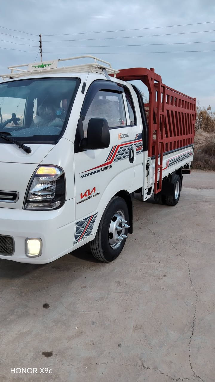 سلا عليكم البيع كيا فحل موديل 2022 مكفولة كفالة عامه رقم بغداد تحويل ثاني سياره جديده بمعنه كلمه وضع شركه            محجر درجه والئ محوره 14 ستد 27 تانكي كاز 120 التر مرفوعه وركه تخم تاير جديد امامي وخلفي تحويرت وقيات؛ + هورن بوش سياره جاهزه من كلشي ربع ما تخلي عليه بفضل الله كبل الشغ
مكان سياره تاجي المشاهده رقم تلفون ***********
