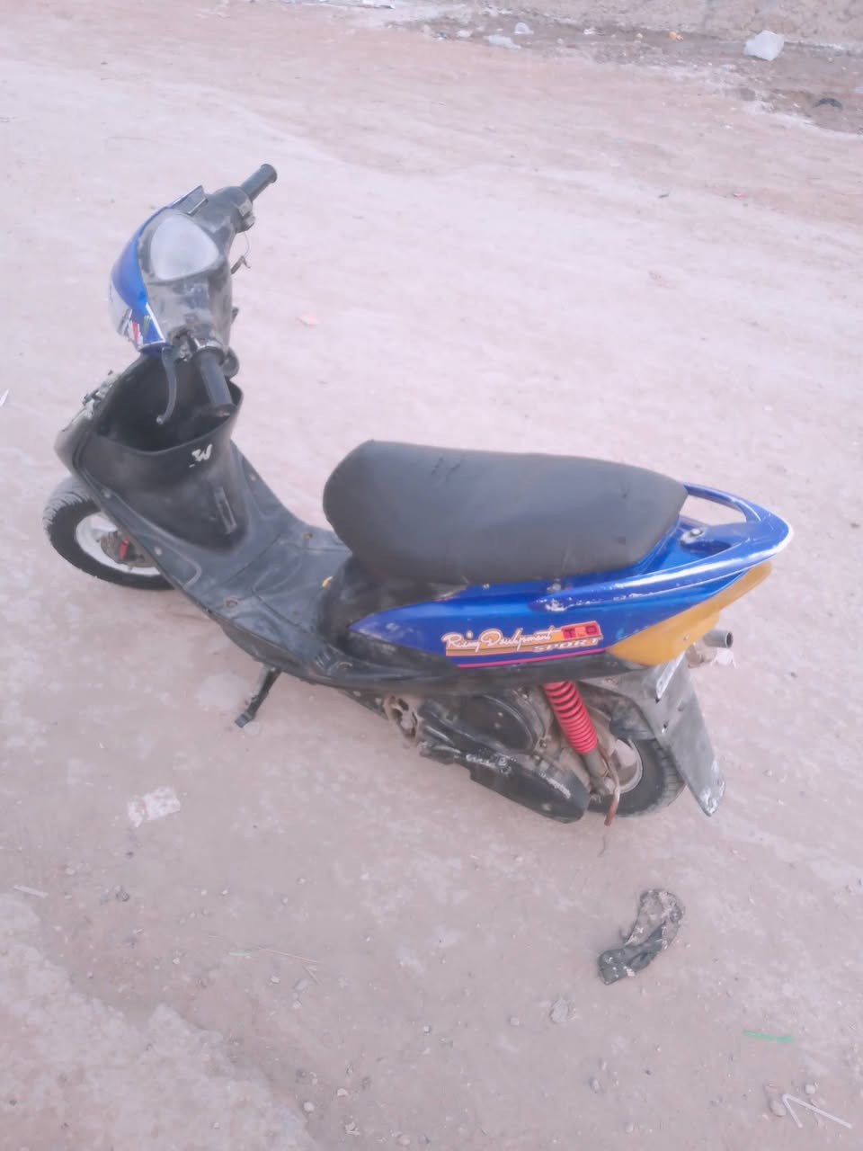 سلام عليكم للبيع دراجة ماكس عدلة 
مكينة 49 بلادي مامفتوحة
كهربائيات كاملة 
هندر شغال 
سلف شخال بس الباتري كاين
صلنصةFM
ماكو تبخير 
دبل امامي خلفي 
كلجات كاملة
لايتات كلهة شغالة
السعر 450وبيهة مجال حك الجية
الدراجة كاملة العنوان بابل حي العسكري
للاستفسار الاتصال ***********
