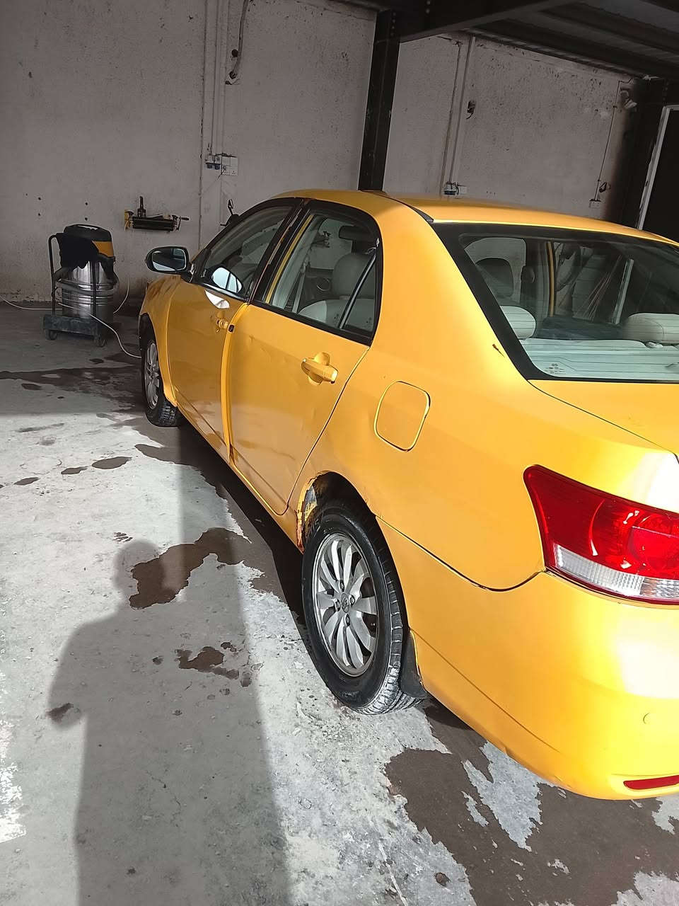 سلام عليكم بي واي دي 2015 مكينه كير تبريد جدد كهربائيات شغاله بأسم بنيه رقم بغداد ما اندل راعيها عندي بس المستمسكات ابيعلك كوم حديد اكفلك سرقه وعشائر فقط 28 وبيها مجال عنوان البصره ***********
