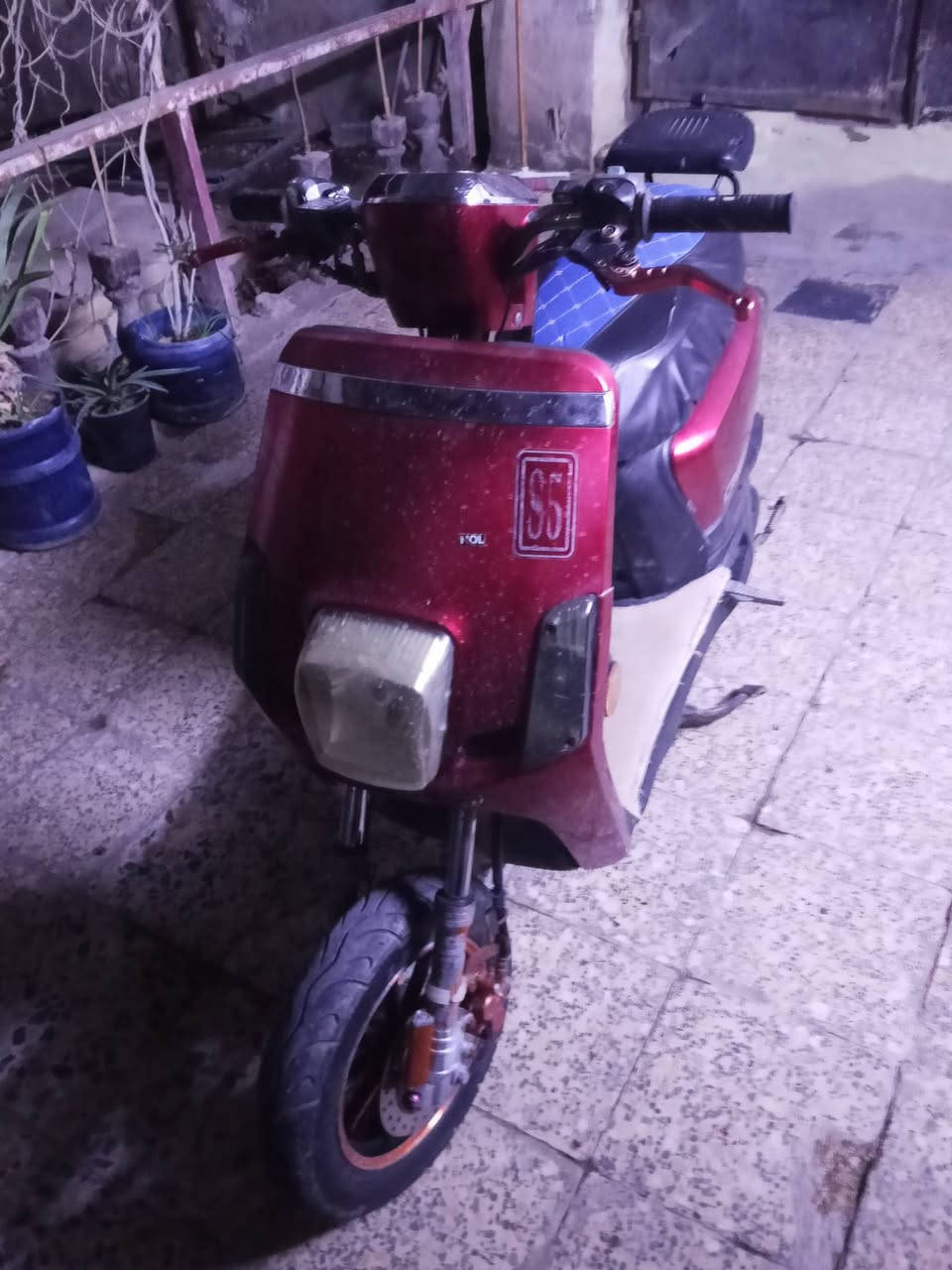 بوليس للبيع شغاله سلف هندر بصمه بيهه السعر 350وبيهه مجال اتصل على الرقم ‏‏‪0782 879 9307‬‏
