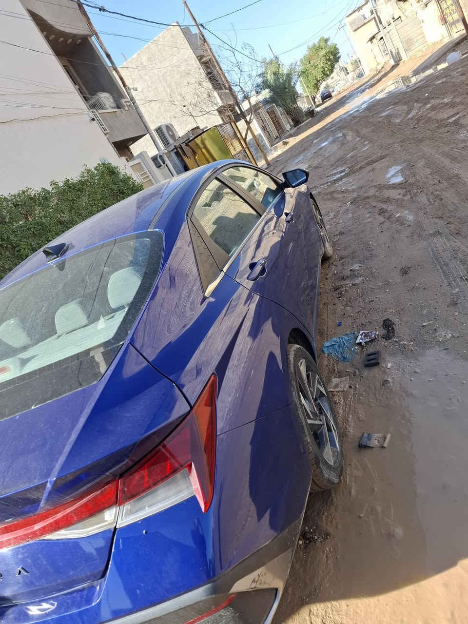 انترا 2024 وارد امريكي ضرر خلفي بدون حوض +جاملغ ايسر بلنقل
موصفات سياره 

.فول موصفات 
١.فتحه 
٢.بصمتين 
٣.لد داخلي ٦٣ لون
٤.تشغيل عن بعد 
٥.فتحه صندوق عن بعد
٦.شاشه جتلل متصله كار بلي 
٧. لد زنون ابلادي 
٨. هاند ابريك بصمه
٩. ثلاث وضعيات قياده 
١٠. رادار امامي. جانبي .خلفي 
١١.ماشيه ١٠ ميل ١٧ كيلو حقيقي 
سياره اخت جديده مال. بيت 
١٢.سياره بسمي 
١٣. لون ازرق غير محدد 
١٤. ويل كب +سبير 
سياره جديده كلش حادث بسيط  سعره 165$ وبيه مجال عنوان بغداد. الدوره 
***********
***********
