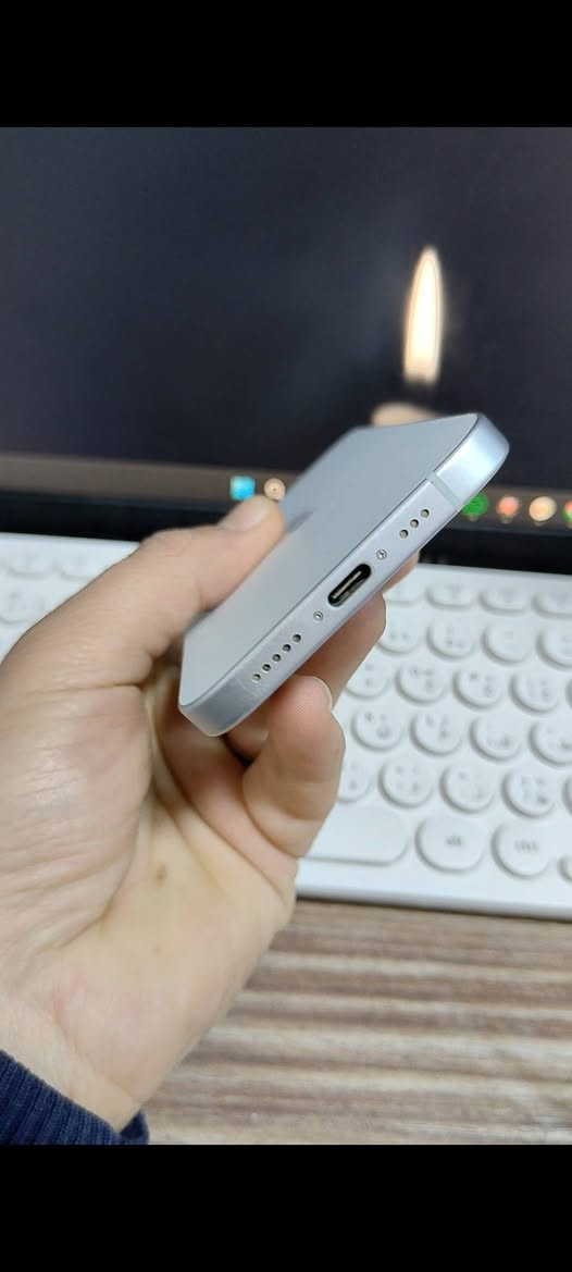 ايفون 15
بطارية 86
نظافة 100%
لاتصليح ولاتبديل
سعره بـ 700


**إذا كنت صاحب هذا الإعلان وتريد حذفه لأي سبب، رجاءا أرسل رسالة إلى الدعم الفني**