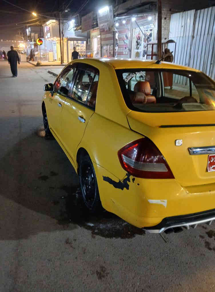 السلام عليكم نيسان فيرسا موديل 2010 كير اوتو سنويه ضايعه وبيه بلاغ كامل غرامات مصفره هيئه ماعرف شكد عليه للبيع السعر 32مكان بغداد الشعب ***********
