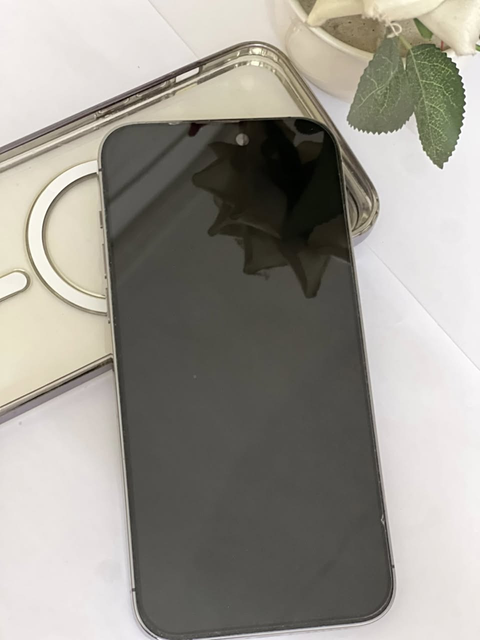 Ip 14 pro max للبيع
جهاز عربي شرق اوسط ZA/A
نظافة ٩٨٪؜ 
بطارية ٨٥ بلاد
ذاكرة ٢٥٦
مكفوول من تبديل اي قطعة 
السعر / ٨٤٠ وبي مجال 
العنوان / بغداد 
*********** استفسار
