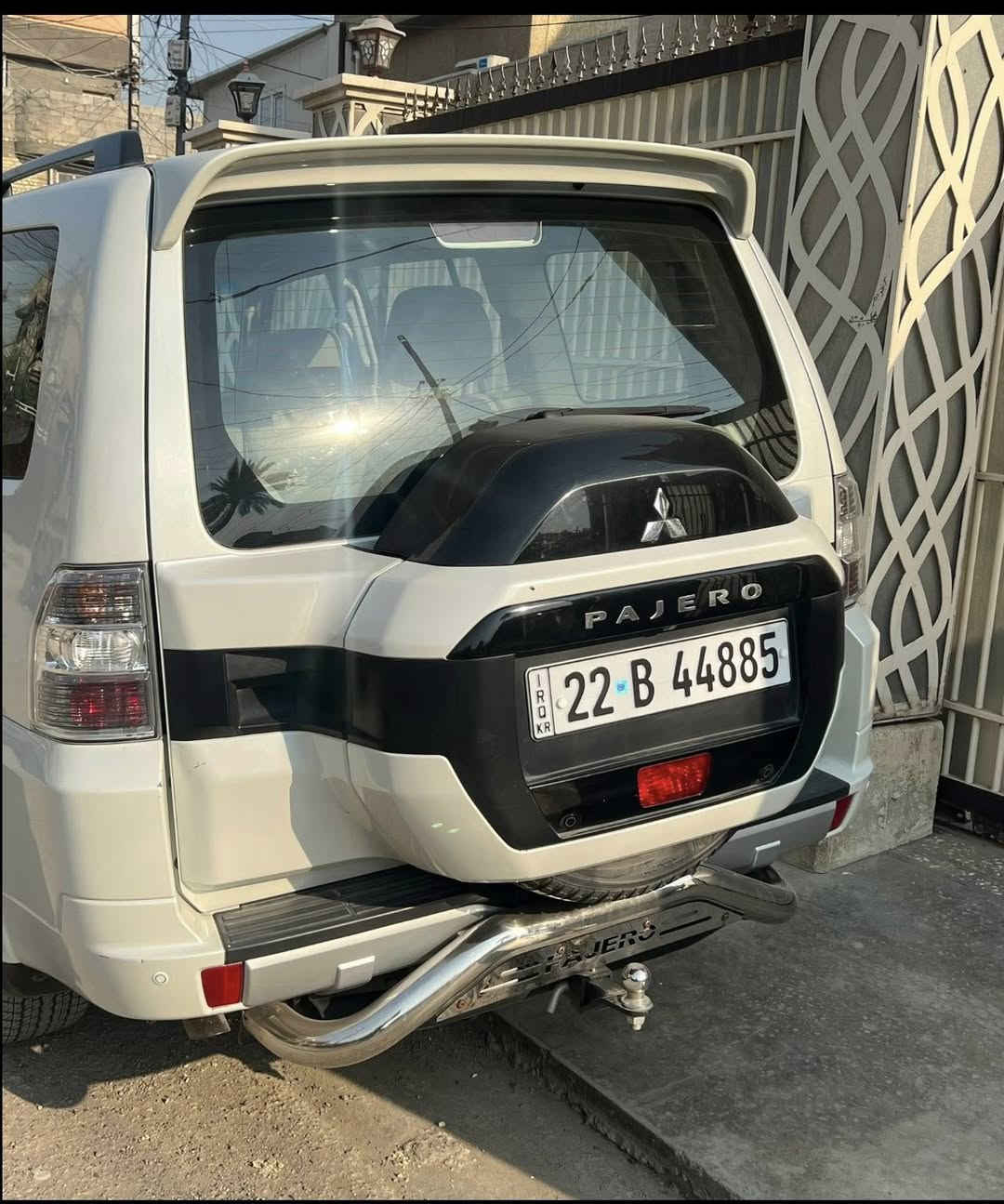 باجيرو 2016 حبتور 
كفالة عامه من الصبغ والتبديل
ماشية 102 الف
هزه جديده
صدر جديد مبدل كله اصلي
مكان السياره بغداد او اربيل
***********
السعر 20000$ دفترين
