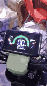 دراجة ار9 • زيتوني 2025 • بطاريات جديدة حجم 32