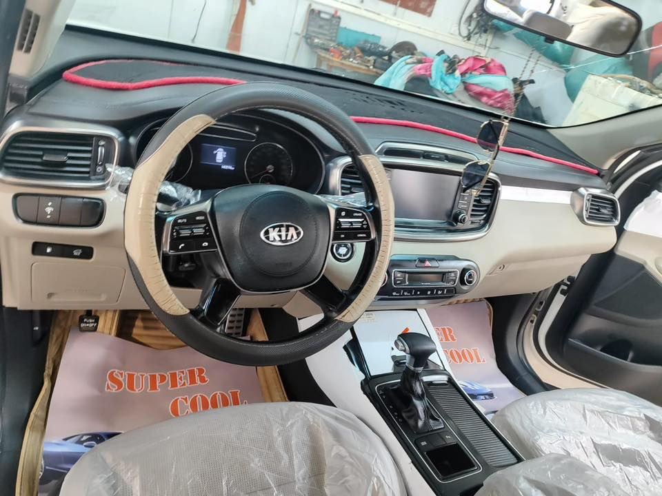 السلام عليكم
ٱڵهمـ ڝڵ عڵـےمـפـمـב وال مـפـمـב 

للبيع فقط

سورنتو 2020 خليجي 

مكفوله من لضربه ولصبغ 

عدا لبارد  بسيط

فول مواصفات عدا بانوراما

بصمه 

شاشه كبيره 

كاميرا خلفيه 

 تبريد 3 قطع

صندوق كهربائي 

كشنات كهربائي 

ويل 19 كروم

مكينه 3600 

حساس امامي خلفي 

لايت 3 عدسات

بك لايت لدات

وبيها مواصفات بعد هواي 

السياره نضيفه جداً  استعمال شخصي 

ماشيه 140 الف حقيقي 

سعر (258) ورقه وبيها مجال بسيط 

مكان السياره ديالى بعقوبة

للأستفسار الاتصال 

 ***********
