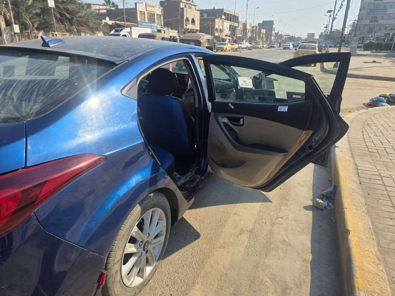 مكلف للنشر 
السلام عليكم عندي سيارةالنترامضلع موديل17جاهزةواردامريكي  مكينة2000سنويةلل2030كاملة السعر115وبيهامجال مكاني بغداد الدورة ابودشيرشارع الصحة  الاتصال علرقم بيةوتساب  
‏‪***********‬‏
