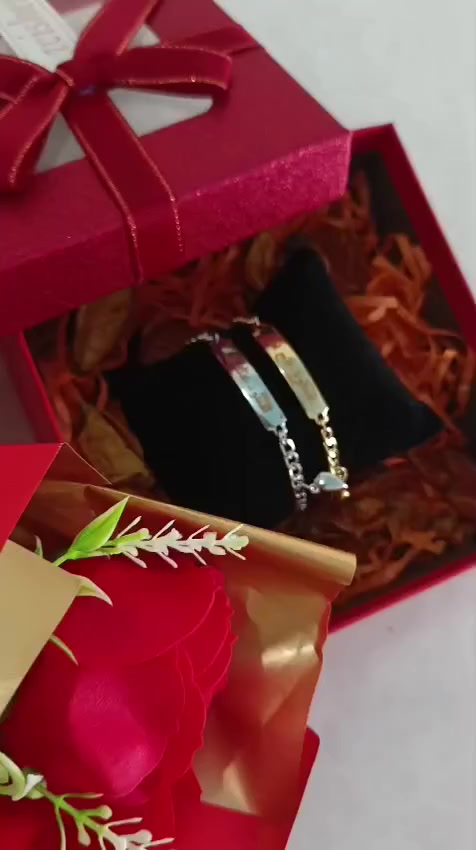 سوار كبلزز العشاق + ورد 
متوفر توصيل للقاسم والمحافظات


**إذا كنت صاحب هذا الإعلان وتريد حذفه لأي سبب، رجاءا أرسل رسالة إلى الدعم الفني**