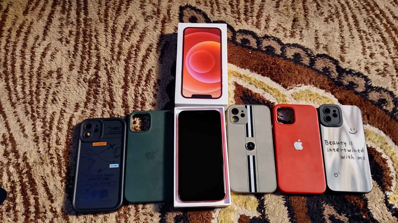 السلام عليكم اخوان آيفون ١٢ عادي ذاكره ١٢٨ بطاريه ٨٠ بلاديه الجهاز جديد وضع شركه زلغ واحد مآبي إني مستورده على أيدي مشتري جديد كامل ملحقات شاحنه ويا ٥ كفرات وكارتونه الجهاز ماستر شرق اوسط مبدل شاشه اصليه وكاله وشاشته القديمه موجوده بالصور بس مكسوره ما محتركه الجهاز نضافه فووووووول مكفول من الزلغ مراوس ١١ برو ماكس أو بي ٢٥٠ مكاني بغداد الزعفرانية ***********
