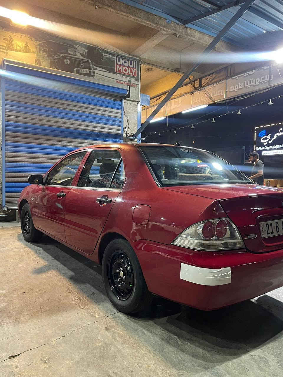 الانسر البومة موديل ٢٠٠٧ سياره نضيفه مثل الصوره كير محرك مكفول تبريد ثلج صبغ 5 قطع فقط أثر الجراد مكفواله من الضربه السعر ٧٥ وبيه مجال مكاني بغداد ***********
