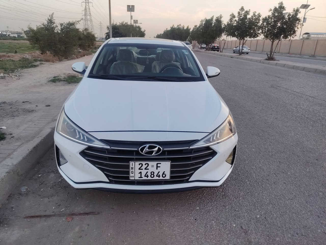 السلام عليكم السعر 158
***********  مكاني بل نجف شارع كربلاء 
النترا ١٩ خليجي فول مواصفات مكاني النجف
رقم أربيل مالكها طويريج  بيها ربع بنيد صبغ والدوسه
وبارد بل جاملغ الخلفي
