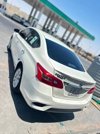 نيسان سنترا 2025 • سنترا بصره • نيسان سنترا جلد احمر • سيارة نيسان سنت...