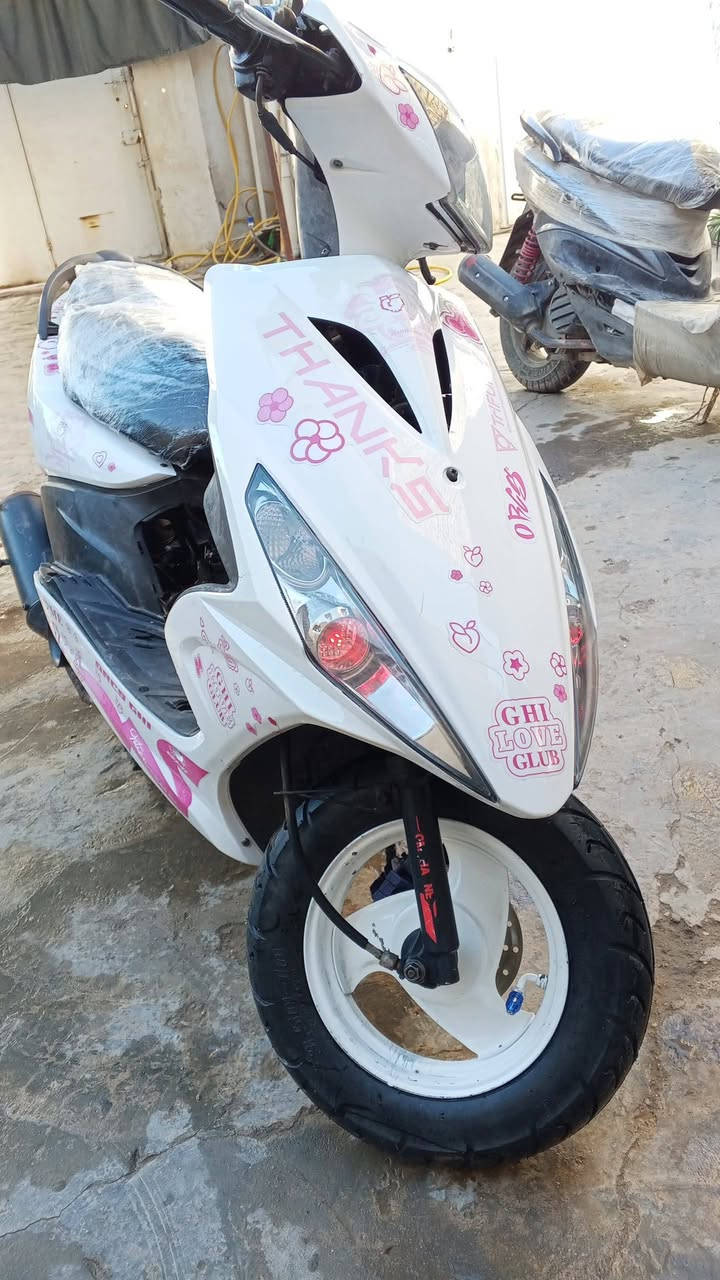 سلام عليكم عندي دراجه ماكس مضلع كابريتر. مجفته مره وحده على ايدي تجفيت درجه اوله  الدراجه يحتاجلها نواقص قليله مثل القبق الي كدام الكور او الواقيه مال صلنصه والكشن يحتاجله دوشمه فقط   مبدل كفرات جماليه     ب525 وبيها مجال هندر  نكره سلف نكره مكاني الكاضميه الطي متواجد خاص مو شراي لاتعلق .


**إذا كنت صاحب هذا الإعلان وتريد حذفه لأي سبب، رجاءا أرسل رسالة إلى الدعم الفني**