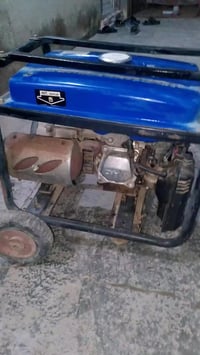 مولد تايكر 12امبير السعر 250الف قفل 07808924432