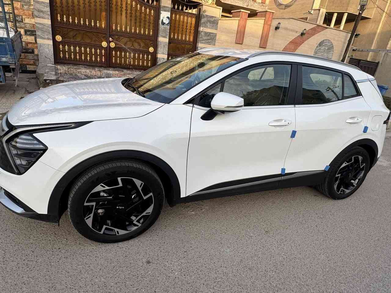 السلام عليكم كيا سبورتج 2025 خليجي ام الضمان كفالة عامة ماشية5000 الاف
فول مواصفات عدى البانوراما

كشن تدفئة 

ستيراً تدفئا 

بصمة تشغيل

دخول ذكي 

تشغيل عن بعد

هند بريك بصمه

ماوس مود درايف

رادارات جانبي 

حساسات امامي خلفي 

هيتر جام

شاشه و كيجات دجتال الكتروني 

شاشة نفكيشن كار بلي 

محرك 2000 دوش

شفتات كير بالستيراً

أشاير بالمري

شاشة كبيره اندرويد 

كاميره دواره 

يدات نيكل 

المري كهربائيه شفط

ليد خلفي 

شاشة كبيره نفكيشن كار بلي

ويل كب كروم

مانع انزلاق

شاشة اعطال

تحكمات ستيراً جهتين 

كروس سرعة 

مود درايف 4 انطمة قياده 

لايت زنون ثلاث عدسات.                                          

جنطة كهرباء 

كشن سائق ولبصفة كهرباء

رقم بغداد الدولي سنويه وهزه جديده

السعر 238

رقمي***********

مكان السيارة : بغداد طالبيه
