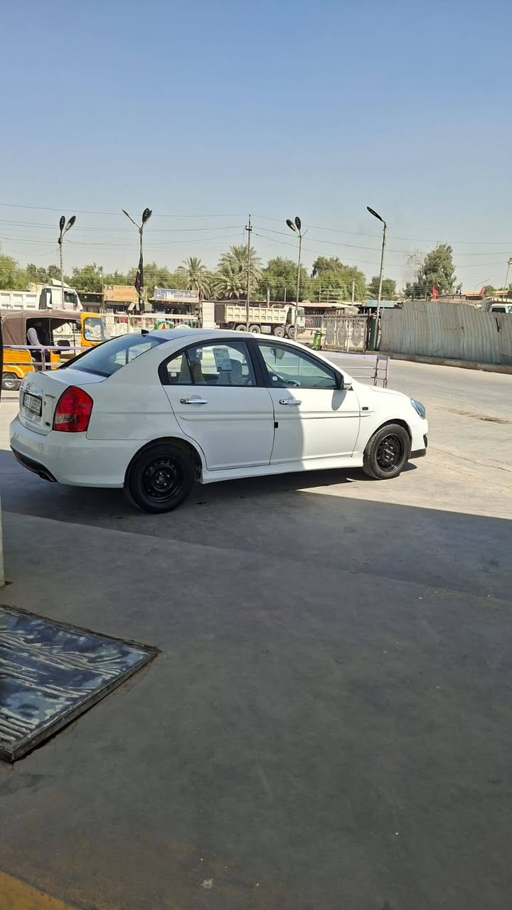 اكسنت ٢٠١١ خليجي مكفوله بيه قطعه وحده صبغ فقط بدون حار والباقي شرط السونار كير مكينه كفاله تبريد ثلج السياره جاهزه رقم بغداد انكليزي  مكاني بغداد  السعر ٨٥ وبيها مجال الشراي يتصل ***********
