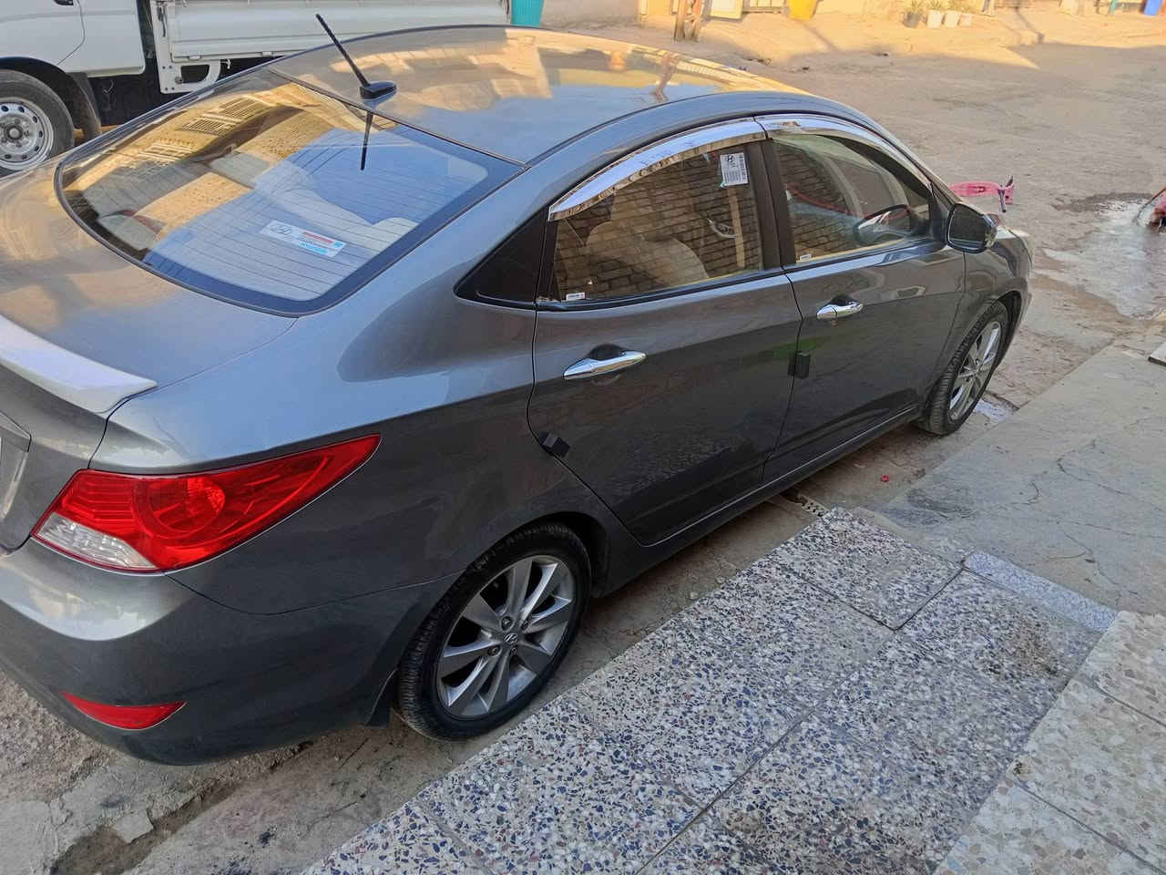 سلام عليكم اكسنت مديل2015سياره جديده كير مكينة صدر تخم تاير تبريد كله مكفول رقم سياره جديد ماشيه156الف سياره احله من صور جام اوتو 
السعر 90
مكان سياره بغداد العبيدي ***********
