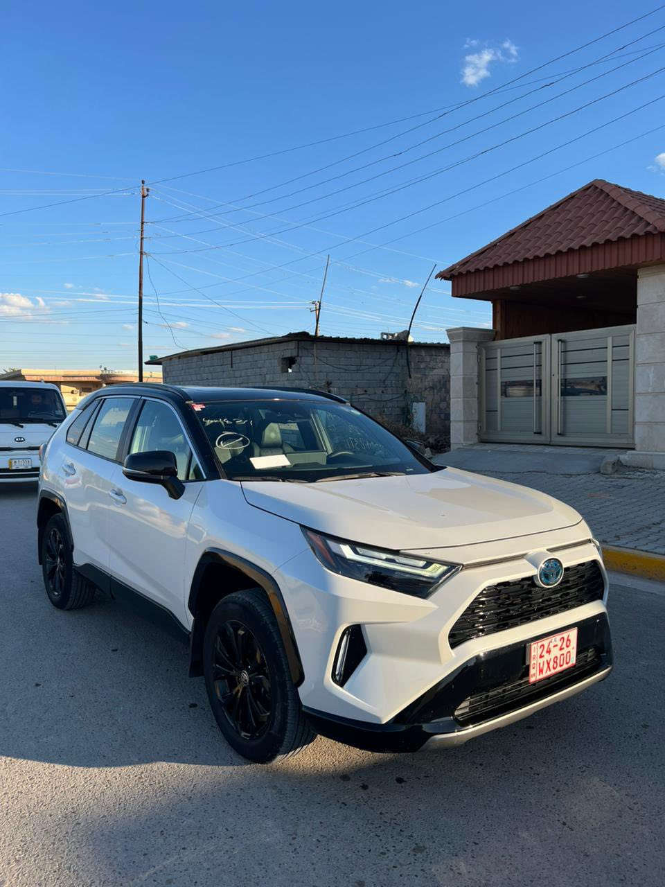 TOYOTA RAV4  HYBRID XSE 2024

📍السيارة موجودة في بغداد للتواصل ***********
 
تويوتا  راف فور  هايبرد  XSE 
المسافة المقطوعه 71250mi
اللون :- ابيضّ   
المحرك 2500cc هايبرد 
الموديل 2024
 مرقم كاتي 

 

                  ======= الاضافات👇👇 ======

فتحة 
شاشة كبيره انفكيشن. 
دفع رباعي 4x4.
رادار امامي 
 مانع تصادم
تصحيح مسار
مانع انزلاق
تحديد مسرب .
نقطة عمياء .
مثبت سرعة
هاند بريك كهربائي 
كاميرا خلفيه 2
كراسي جلد 
كراسي كهرباء
طارة مدفية .
كراسي مدفية 
بصمه أبواب
بصمه تشغيل
تحكم ستيران
شاحن وايرلس 
تشغيل عن بعد سياره 
ويل قياس  18 . .
اضويه اماميه زنون LED
كشافات ضبابي LED 
اضويه خلفيه LED
حساسات خلفيه  
باب خلفي كهرباء
نظام GPS+ خرائط 
3 انظمة قياده Sport /ECO / Normal
كندشن مركزي امامي + خلفي 
بلوتوث 
مدخل AUX + USB

الأردن الزرقاء المنطقه الحره  شارع 20 شمال 

 🚗🚗 حادث السيارة كما موضح في الصور  🚗🚗

للتواصل  / عمر الدليمي 00962786166701 علي الكرغولي 00962788505634
