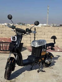 ماطور شحن F16 للبيع مواصفات فول بطاريات 5دبل شرط لون اسود نضام R. اربع...