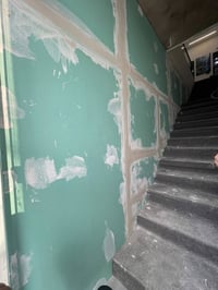 07706616559. نشتغل جميع انواع اللاصباغ داخلي وخارجي باسعار مناسبه ونشت...