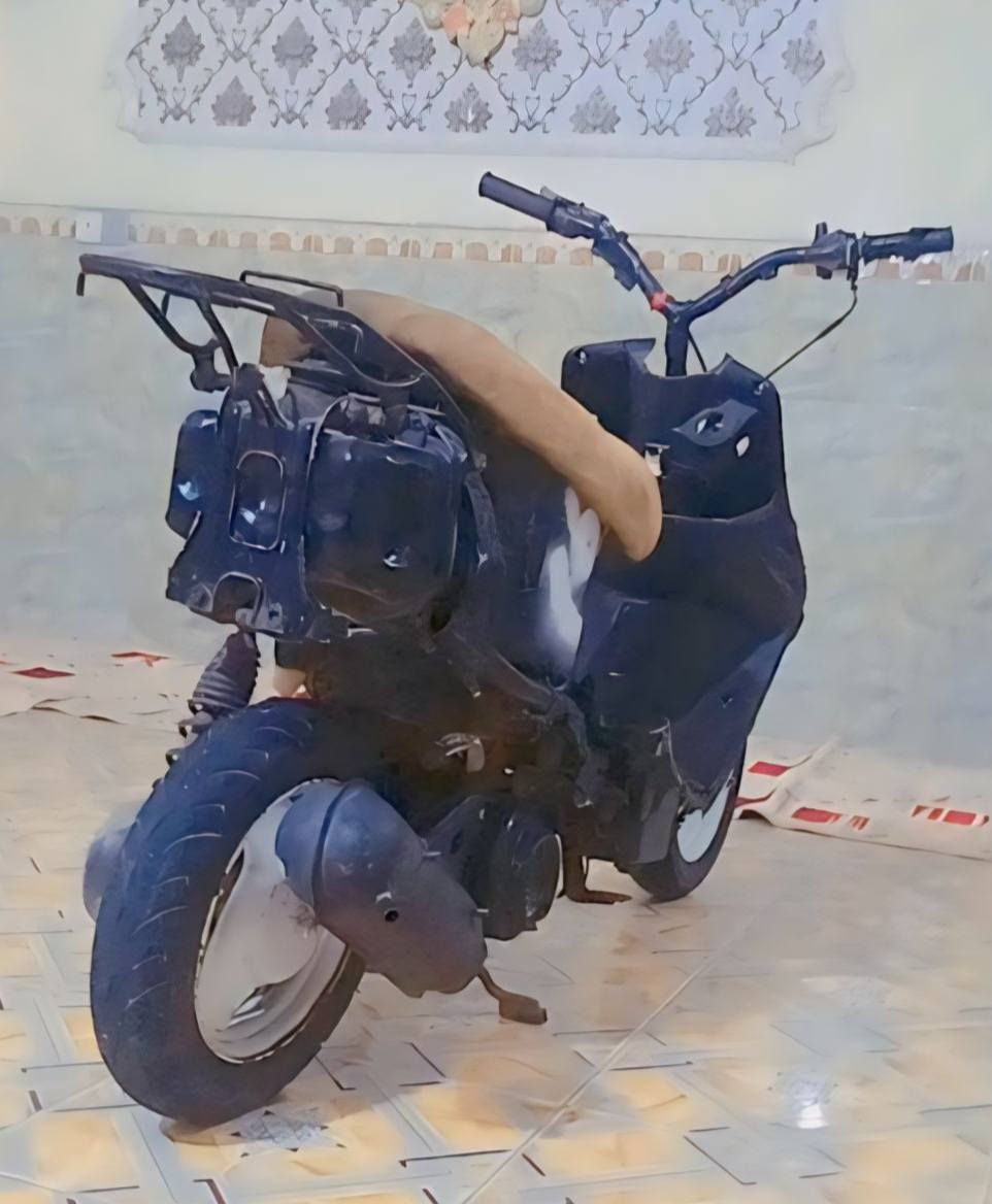 سلام عليكم دراجه تسعه زروف بدون وراق دراجه مجفته مره وحده مكينه نضيفه وناعمه عوزها بس كفرات مكان لعماره حجي حسن هاذ رقم بيه وتساب***********🫶🏻🌹
