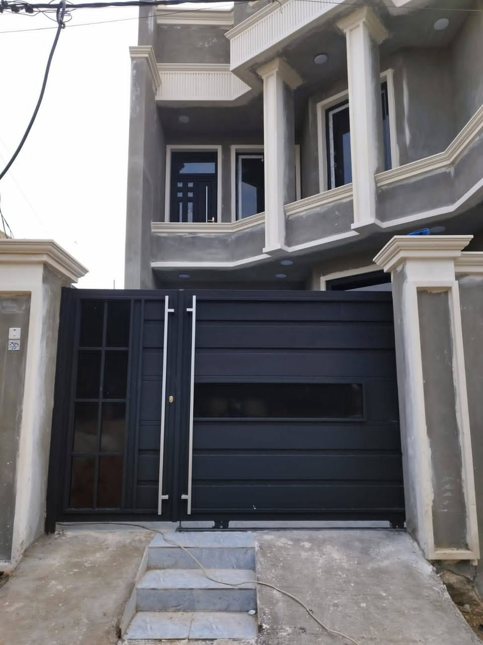 يوجدكادرلصبغ ابواب
وشبابيك وفريم حديدوتنظيف
هذا من العمل للأتصال
*********** صباغ
***********صباغ
 يوجدكادرتأسيس كهرباء بيوت
للأتصال ***********
