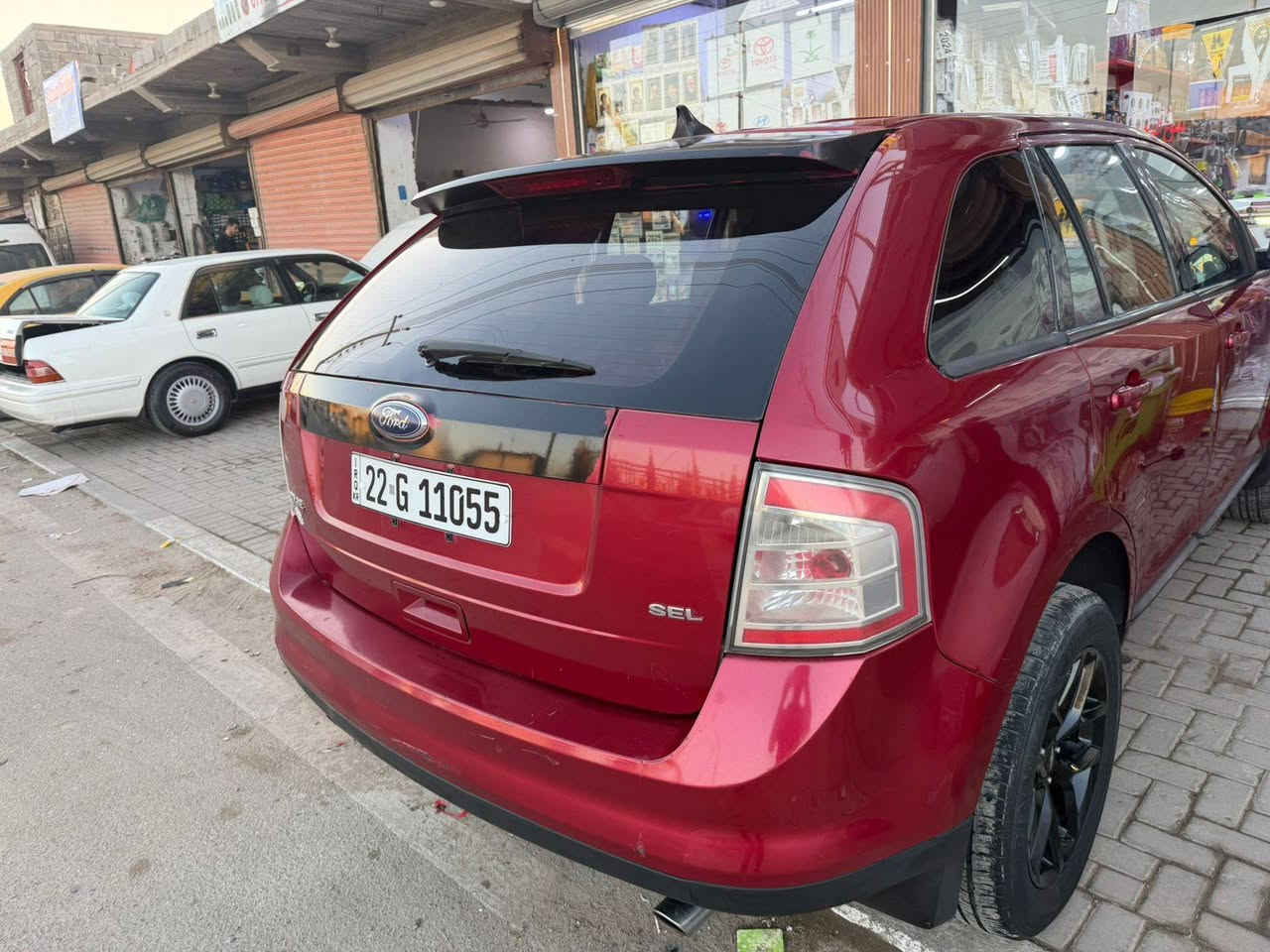 سلام عليكم فورد أيدج 2008 سيارة بس باب سايق مصبوغ بدون حادث يعني بس مصبوغ وبيه تكحيلات بسيطة سيارة خير من الله شغل وين مايعجبك اطلع رقم أربيل  مميز بأسمي هزة بعدهي مامنتهية تريد تحويل او وكالة ماكو أشكال سيارة ماتذب عليه ربع دينار سيارة نظيفة
للبيع او المراوس حصراََ سي 200 
مكاني البصرة/ أبي الخصيب 
هاتف
***********
