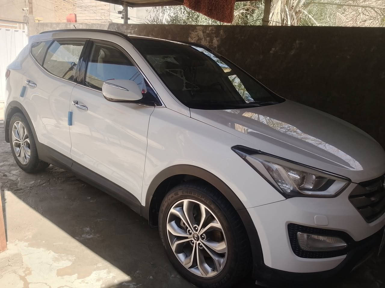 السلام عليكم سياره سنتافي للبيع موديل 2013 كفاله ميري شفط وشاير بالمري طائرات جديده حداديه جديده بانوراما شاشه كاميرا خلفيه وسبعه راكب اربعه سلندر سياره نظيفه ماكيناتها نظيفه فول عدل بصمه سياره نظيفه مكان السياره النجف سعر السياره 155 بها مجال مكان السياره حي نيسان الاتصال على هذا الرقم ***********
