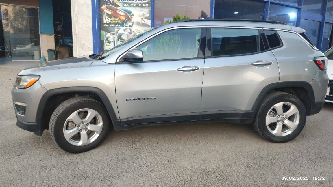 جيب كومباس jeep compass
2021 latitude 
محرك ٢٤٠٠
ماشية 68000 ميل
صور الضرر موجود
تبديل باب الصندوق
تدفئة كشنات امامي
تبريد امامي وخلفي
دفع رباعي 4x4
أربع أنظمة قيادة على مختلف الطرق
تدفئة ستيرن 
تحكم ستيرن
مثبت سرعة
بصمة 
Auto stop توفير وقود
تشغيل عن بعد
برشوت ما مفتوح
مانع انزلاق
سنوية الى 2028
للاتصال *********** دهوك, العراق

