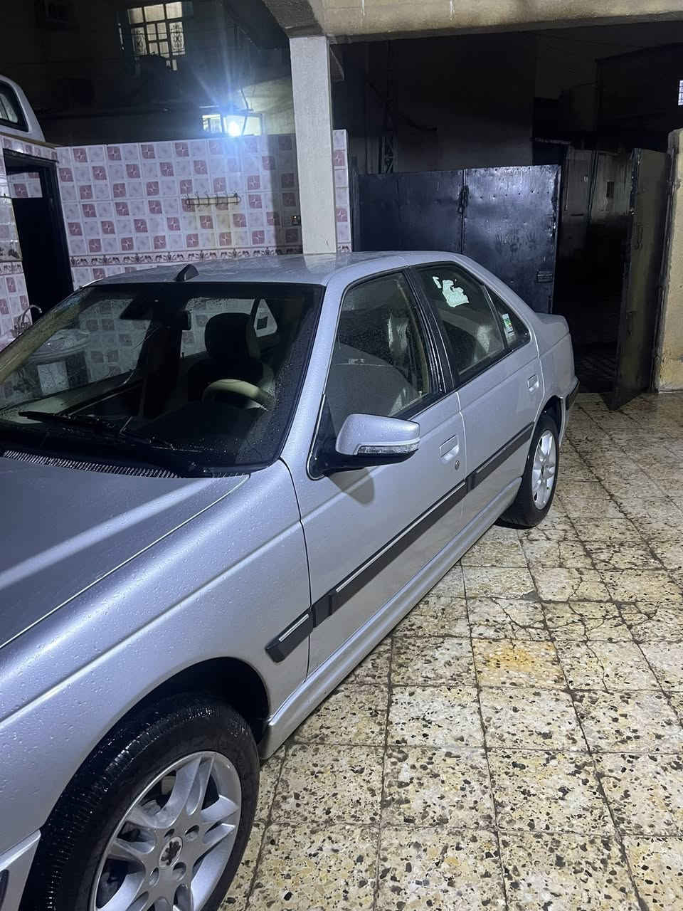 السلام عليكم بيجو بارص موديل 24بيها باب مال عبري معمر العنوان البصرة مشراق القديم  السعر 70وبيها مجال
الرقم ***********
