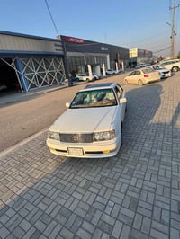 رأس ثور موديل 2000 فول فتحه سياره كفاله كص ونقل وضربه قوية  مكينه 3000...