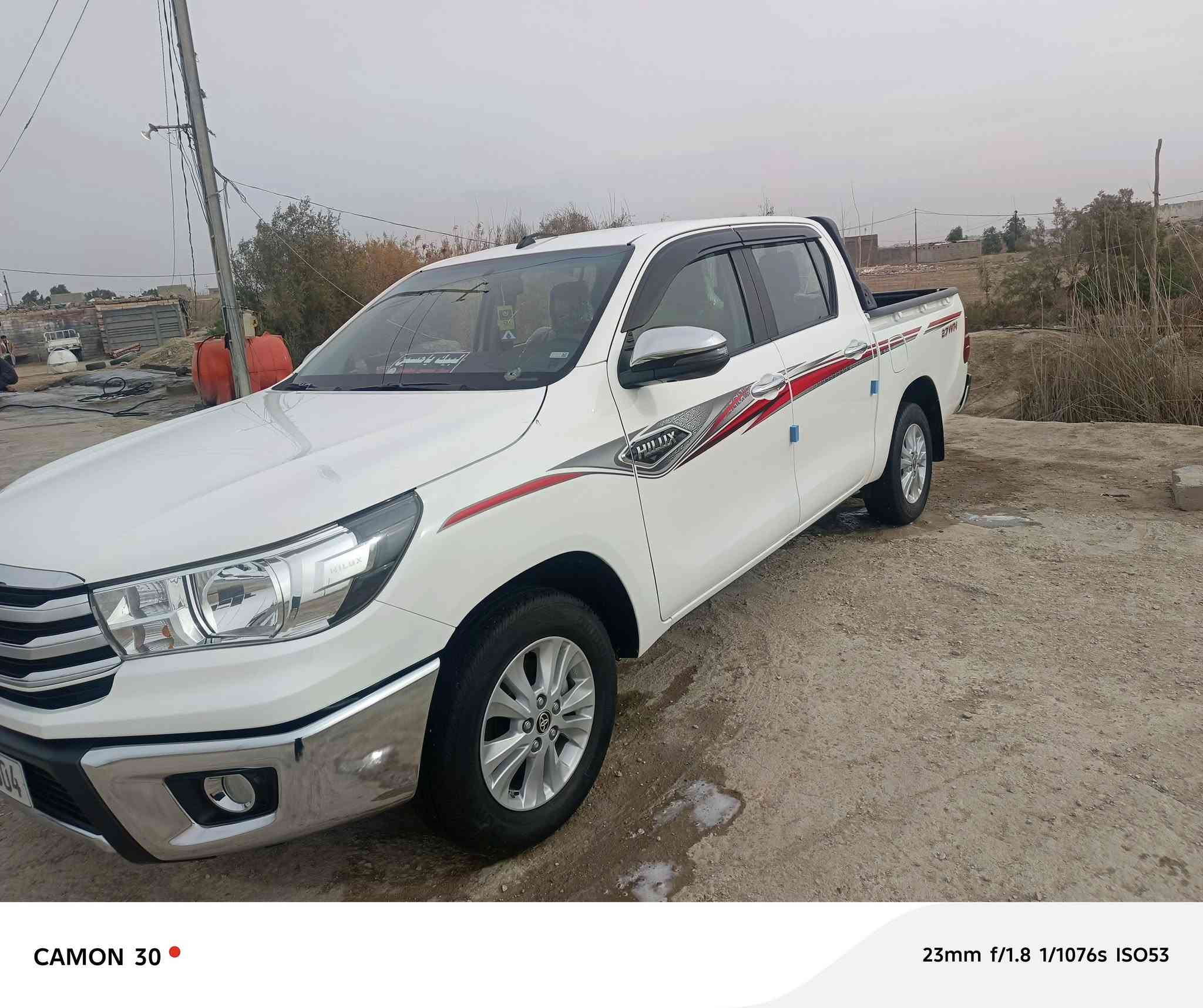 السلام عليكم تيوتا هاي لوكس للبيع ٢٤ماشيه ٥٠ كافاله عامه تحويل مباشر ٢٩٠ ))) ***********
