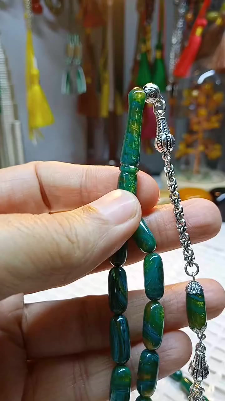 السلام عليكم
مسباح سندلوس سورنتال فيروزي عرگ ذهبي جراخة المبدع حسين زايد كصه كبسولي كركوشه انتيمون مغطس بالفضه قطعه جمال ودلال 
الوزن 25 غم القياس 7/15 العدد 37 خرزه
السعر 25 الف يتوفر خدمة توصيل كافة المحافظات 5 آلاف


**إذا كنت صاحب هذا الإعلان وتريد حذفه لأي سبب، رجاءا أرسل رسالة إلى الدعم الفني**