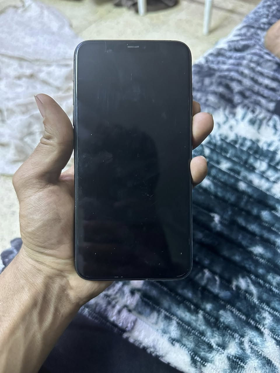 📍ايفون 11 برو ماكس 
ذاكره 256
🔋بطاريه 79
نموذج m جهاز بلادي ومابدل بي اي شي وكله شغال طبيعي
السعر 350 وبي مجال قليل مكاني بغداد مدينه الصدر
***********
