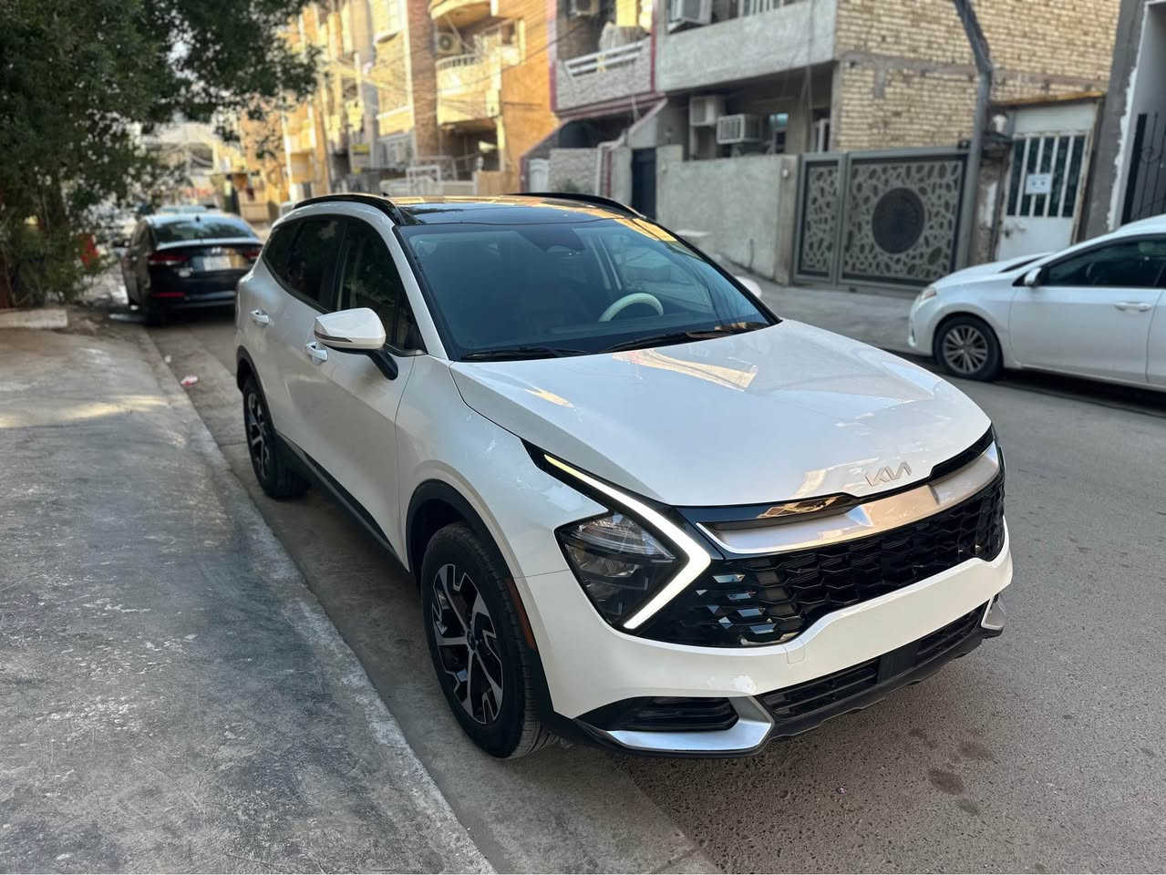 سبورتج موديل ٢٠٢٤ دخول  جديد 🚦ماشيه ٧ لاف حادثه فقط بابتين مبدلات نفس ألون سياره بدون صبغ🚦 سياره جديده معناه كلمه مواصفات فول فول 🗽بانوراما كشنات جلد بصمه شاشه متصله كبيره فول تحكمات رادارات حساسات بعد بيه مواصفات كلش هواي سياره بدون رقم🚧 ستفسار ع رقم هاتف 📱 *********** مكاني 🏘️بغداد لاعظميه شارع اخطل سعر جدا مناسب 💵 بغداد, العراق
