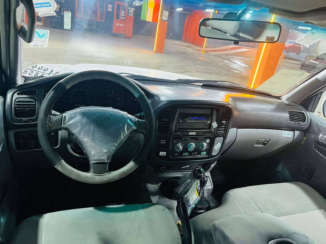 تــــــــەنــــــهـــــــا فـــرۆشــــــــــتـــــــــــن
TOYOTA LAND CRUISER
***********
***********
جۆری سەیارە/توێتا لاند کرۆزەر [مۆنیکا]
مـــــــۆدێـــــل/٢٠۰۱
سعری /٩٨$ وەرەقەو معامەلە
ئاڕمی بلاستیکی سلێمانی 
ئاڕم ئەوەلیات خرامە بەشەرت
ڕەنگ/سپی
جوار پارجا بویاخ بێناو گرتن
گێڕو مەکینەی بیلاد ٤.٥ بەخاخ
گێڕومەکینەی مەزبوت 
گێڕ عادی
دەبڵ ئەکسلی مەزبوت
مواسەفات سێڕوبع
وناوڕەساسی تەبریدو تەبرید مەرکەزی سەلاجە
شانو سەقفی شوشە
پێشو دوای بێ جرکە 
تاقمتایەو ویلی عادی لۆک 
کارەبای کامل مەزبوت 
جوار جام کارەبا 
ناوی جوان هەیکەلی نمونە 
ناو زەرد
سەیارەیەکی جوانوپاکو بێ مەسرەف
دەعامی بۆ دەعامی بەشەرتی فەحس

***********
***********
تــــەنــــــــهــــــــا بـــــــــۆ فــــــرۆشـــــــــتـــــــــن السليمانية, العراق
