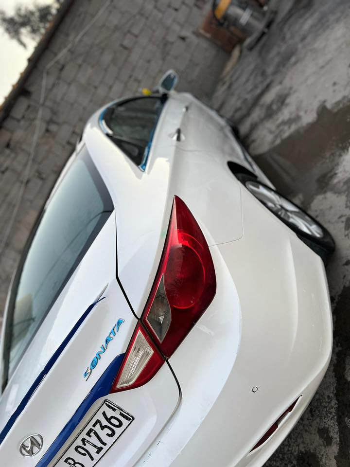 سلام عليكم سوناتا ٢٠١١ خليجي بنوراما سياره ماشيه ١٨٠ الف صبغ بل بنيد اثر تكشير للاستفسار اكثر اتصال ***********
