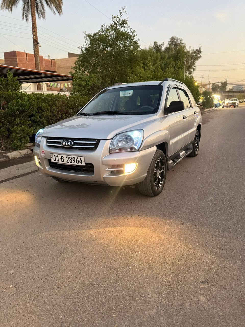 سلام عليكم للبيع فقط كيا سبورتج ٢٠٠٧ وارد خليجي محرك اربعه سلندر تخم تاير جديد ويل كب شاشه تاب كير محرك خير من الله ترايها وين ميعجبك السياره بيها تبديل كشره القماره وتصليح جوه باب السايق وسنورها مرفق مع المنشور السعر 86 وبي مجال حك الجيه مكاني بغداد وهذا رقمي***********
