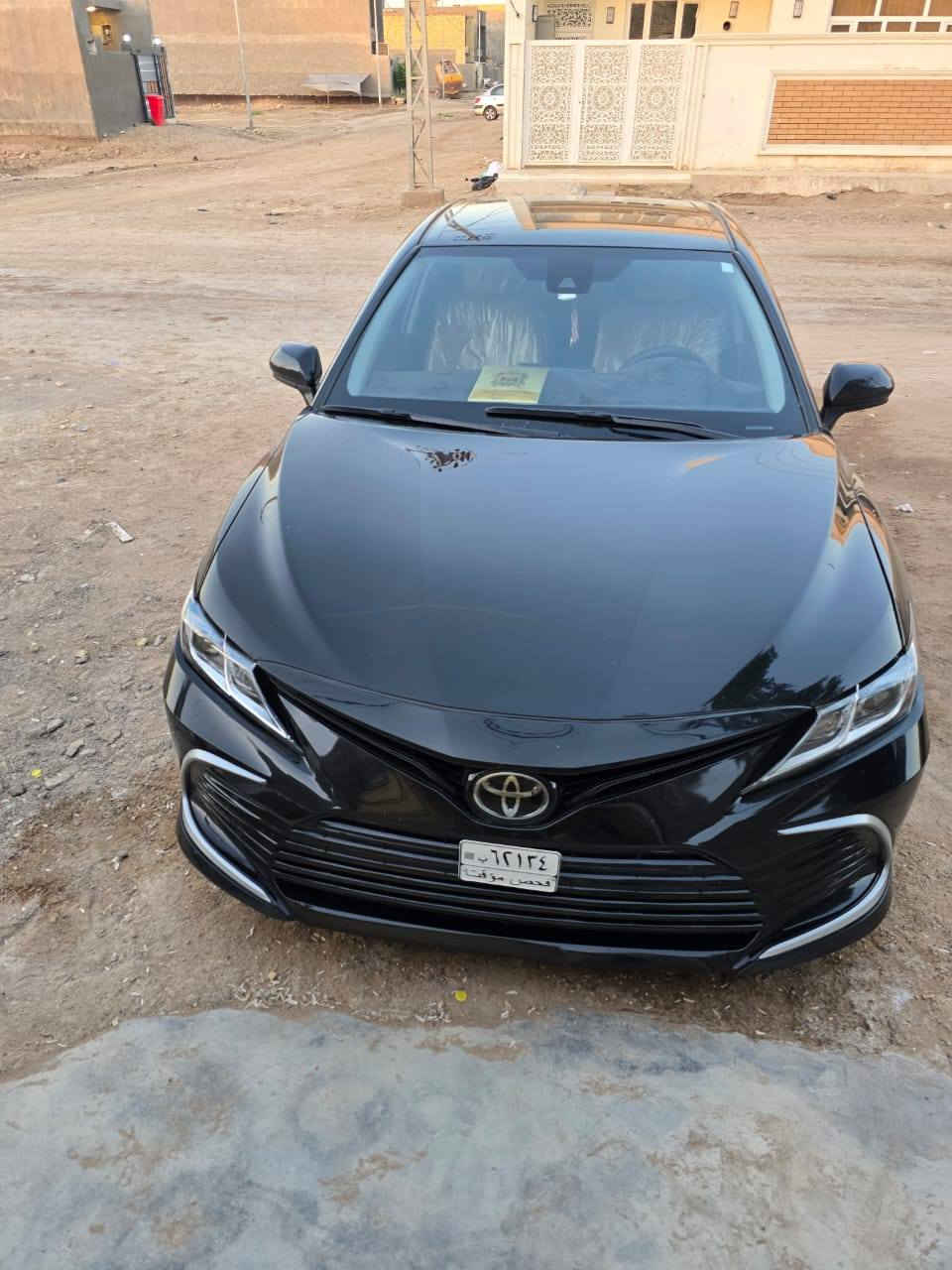 السلام عليكم كامري موديل 23Li وارد امريكي بيها 5قطع  بدون دواخل  مكينه 2.5
داخل جلد مشمشي
رقم فحص مؤقت 
رادار امامي  كير ومحرك كفاله من كلشيء
ماشيه 40km 
السعر 155وبيها مجال للإستفسار ***********مكلف بلنشر
