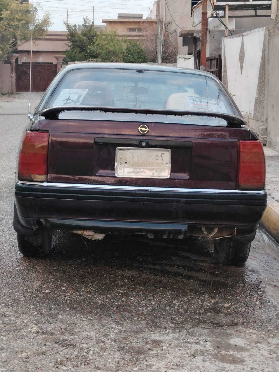 يالله سلام عليكم للبيع اوميكه موديل 1992 شرط التحويل و الوكاله مشروع وطني دفتر بانزين سستم سماعات محرك 20 كير عادي تخم ويل كروم تخم العنوان كركوك السعر 25 و بيه مجال بيع سريع***********
