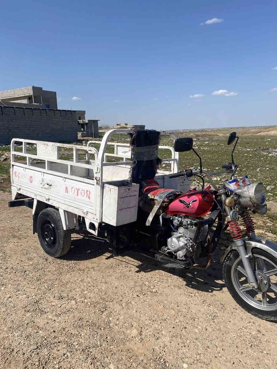 السلام عليكم ستوته للبيع كهربائيات شغاله السعر 950وبيها مجال رقم الهاتف ***********
