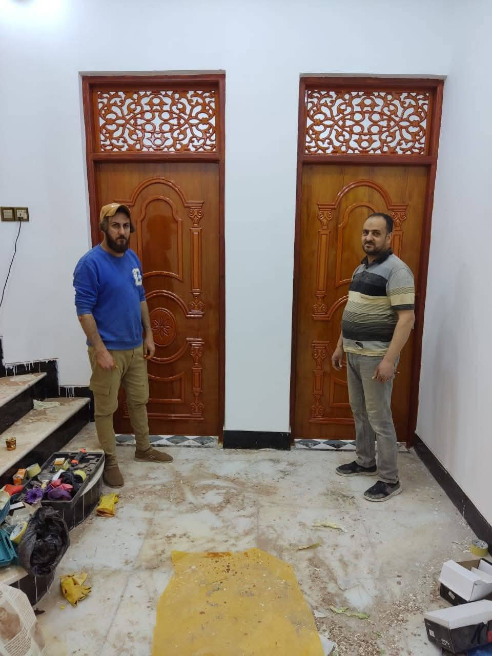 نجارة اثير لعمل الأبواب الخشب الدرجه الاولى 
العنوان ذي قار قضاء الغراف قرب علوة الاسماك *********** نعمل للدوائر الدوله 
           المواصفات العمل 
صاج ٥ ملم 
لو انج ونص 
كيلون ٧ انج ضمان 
نقش ١١ ملم صاج 
داير باب قبلمه جاوي 
نرماد ام تمساح بوربرين
