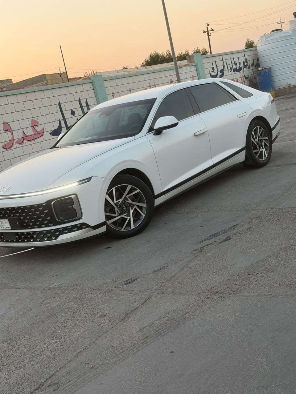 السلام عليكم ازيرا كراندر الشكل الجديد موديل 2023 وراد كوري غاز  6 سلندر قطعه وحده صبغ من كوريه المواصفات كشن مساج فول واحد ع واحدجنطة كهرباء الكشنات جلد كهرباء فول تحكم كهرباء ستيرن كهرباء ستيرن حار بارد الكشنات حار بارد 5 كاميرات حساسات امامية خلفية رادارت امامية وخلفي تشغيل عن بعد وبردة خلفية وبعد هواي مواصفات للاستفسار الاتصال *********** مكان البصره ترهم مراوس حسب القناعه السعر225 وبيها مجال بصيط
